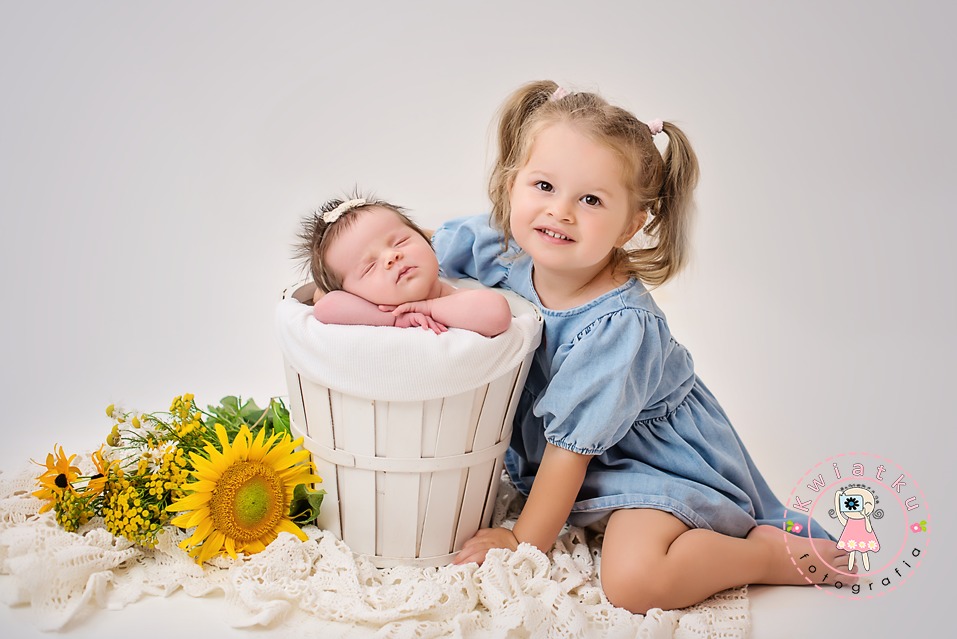 Najpiękniejszy prezent dla starszego rodzeństwa – nowy przyjaciel na całe życie.