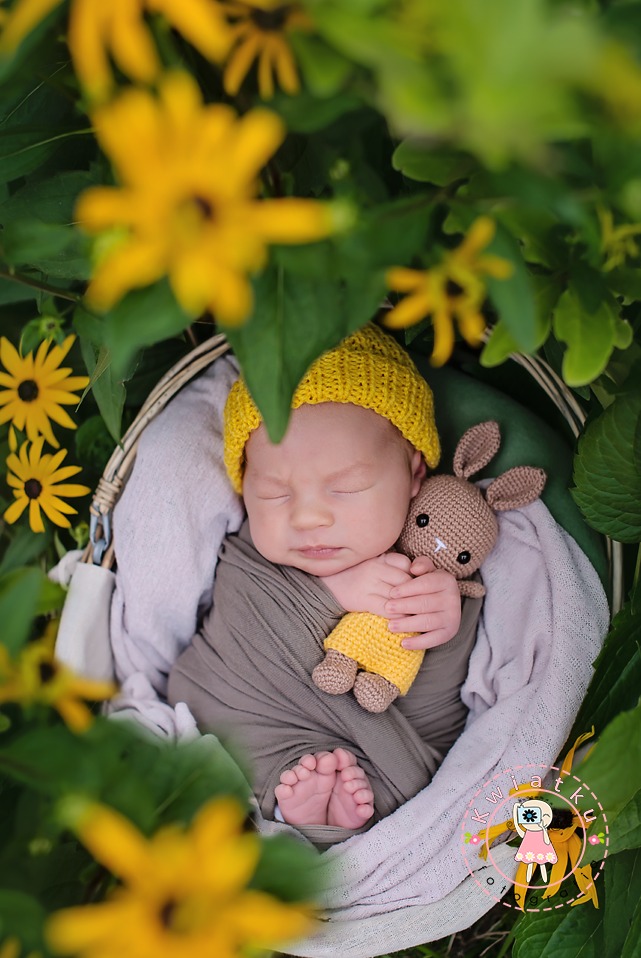 Świeże kwiaty, które opowiadają historię narodzin w danej porze roku.