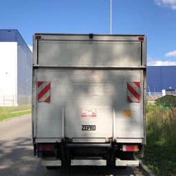 Oferujemy transport takim pojazdem 