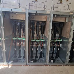 Wykonanie głowic kablowych 30kV SN (+pomiary) dla stacji transformatorowychna farmach fotowoltaicznych