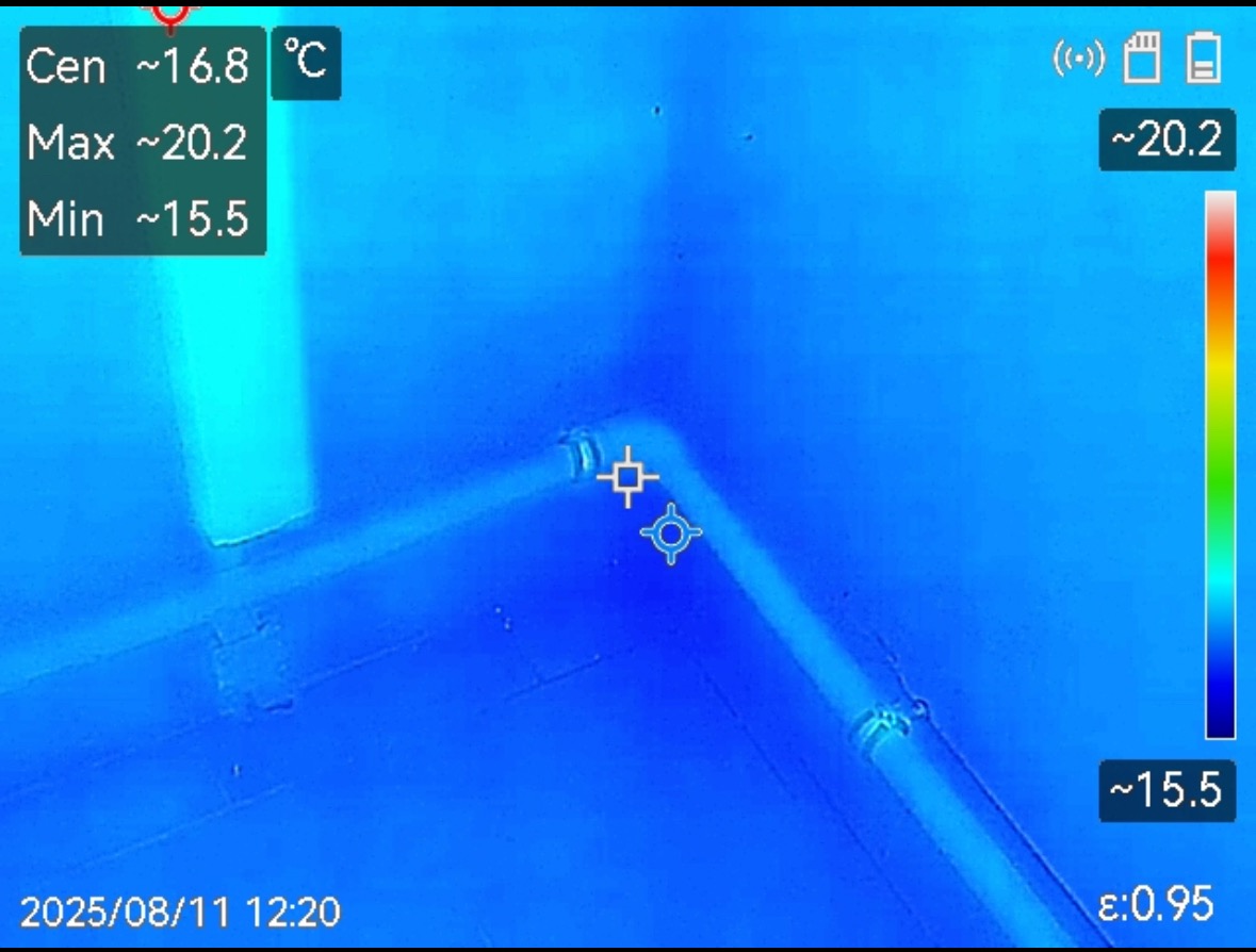 Kamerę termowizyjną mogę zlokalizować wycieki w rurociągach grzewczych i rozprowadzających wodę.