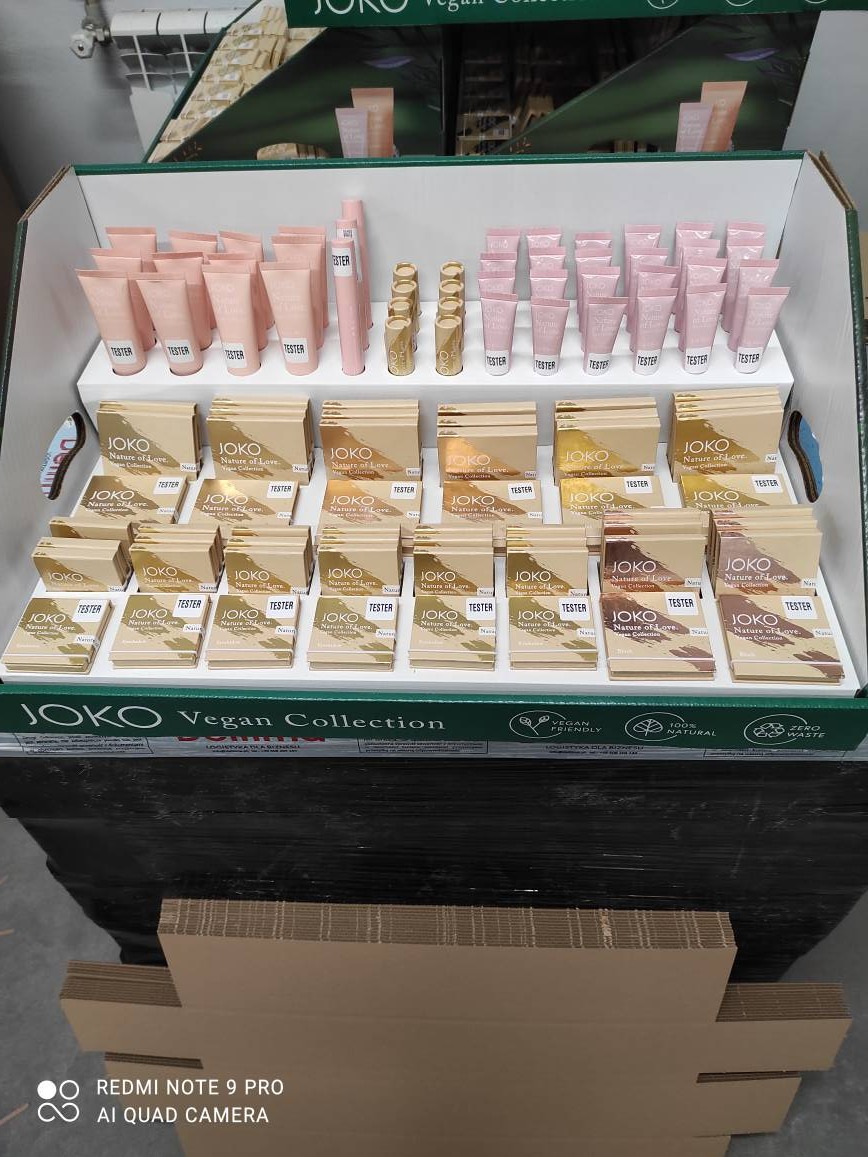 Konfekcja - boxy z kosmetykami