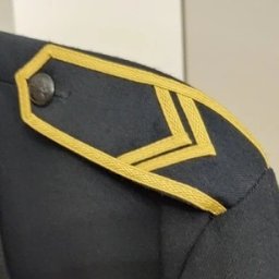 Obszycie Munduru PSP w pracowni Mundula.pl