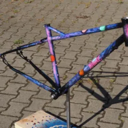 Rama rowerowa lutowana z wykorzystaniem stalowych rur Columbus ZONA