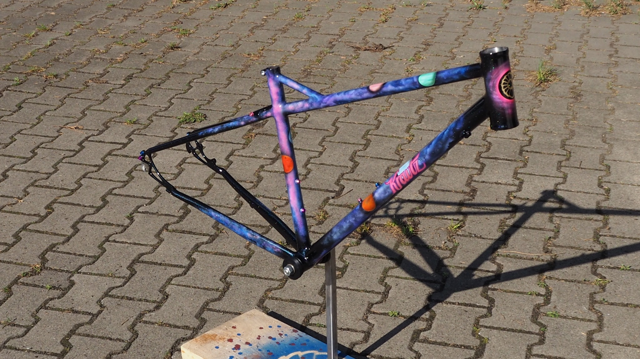 Rama rowerowa lutowana z wykorzystaniem stalowych rur Columbus ZONA