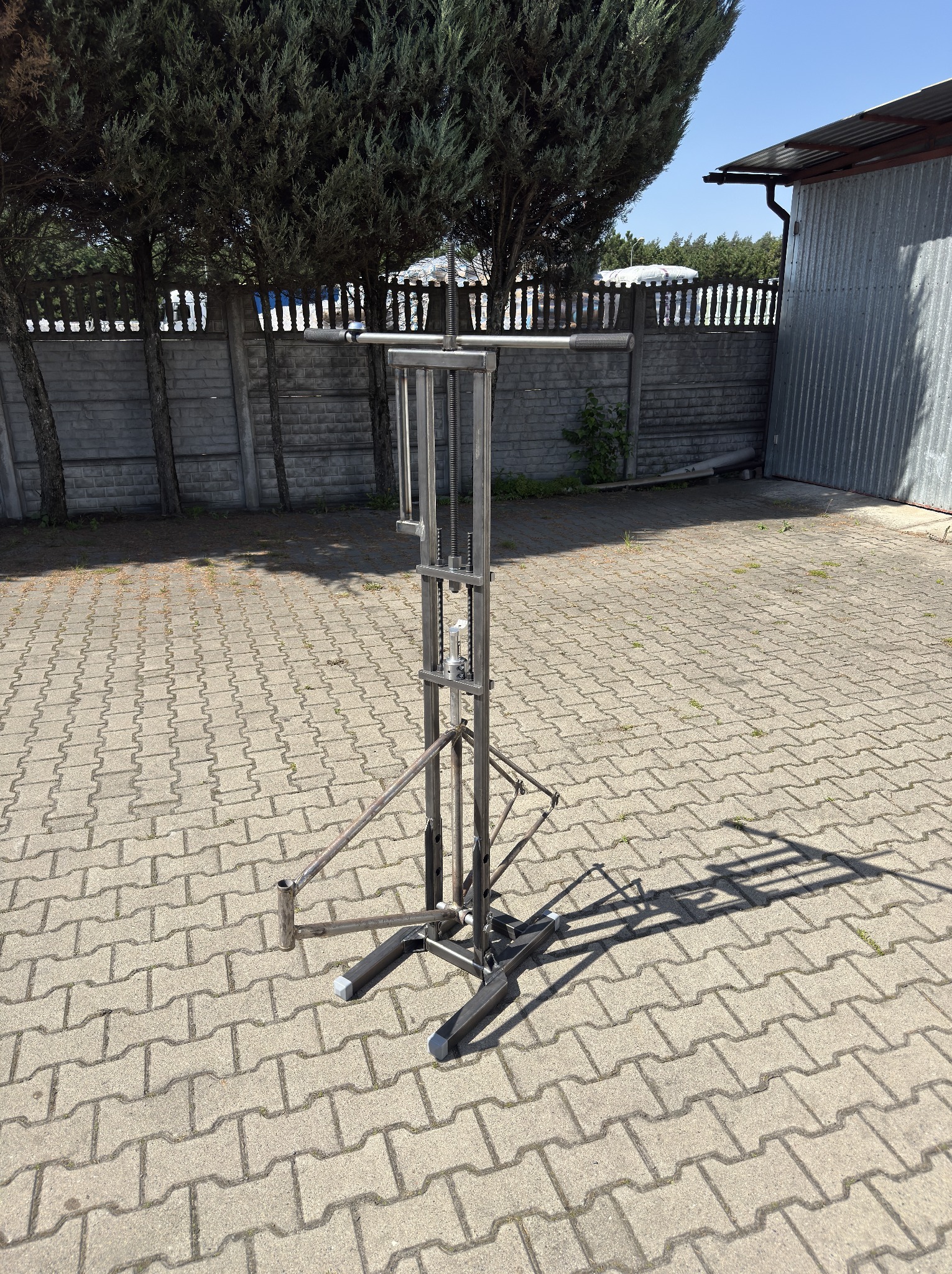 Przyrząd wyciągania zapieczonych sztyc rowerowych, na zamówienie dla serwisu rowerowego