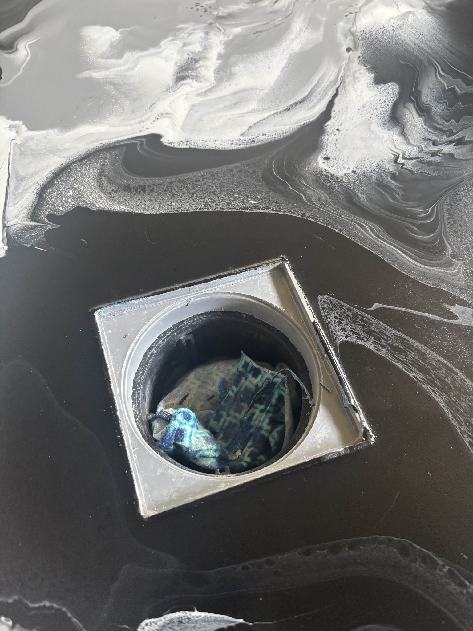 Wykończenie przy kratce ściekowej