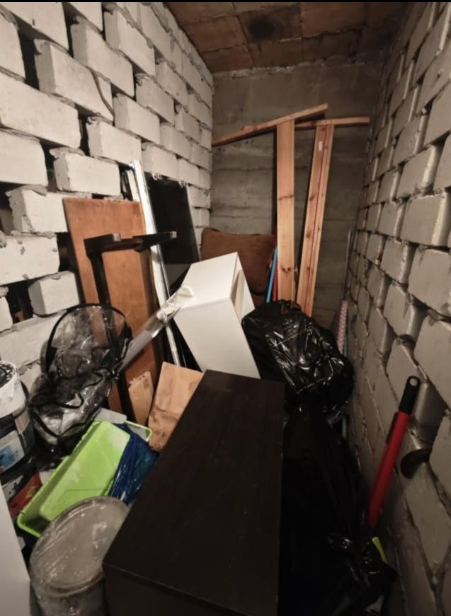 Opróżnianie piwnicy efekt PRZED