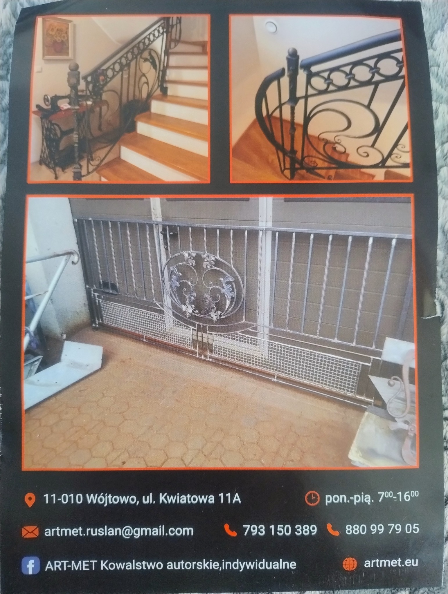 Karta firmowa prezentująca kute balustrady schodowe i ogrodzenie z ozdobnym motywem, ukazane w trzech kadrach. Widoczne dane kontaktowe firmy.