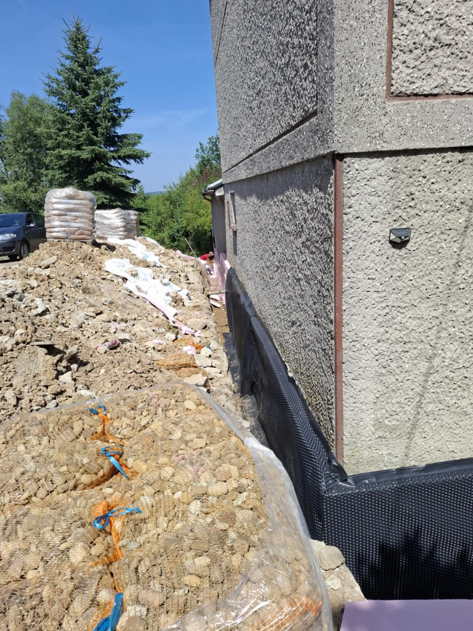 Ocieplanie/izolacja fundamentów