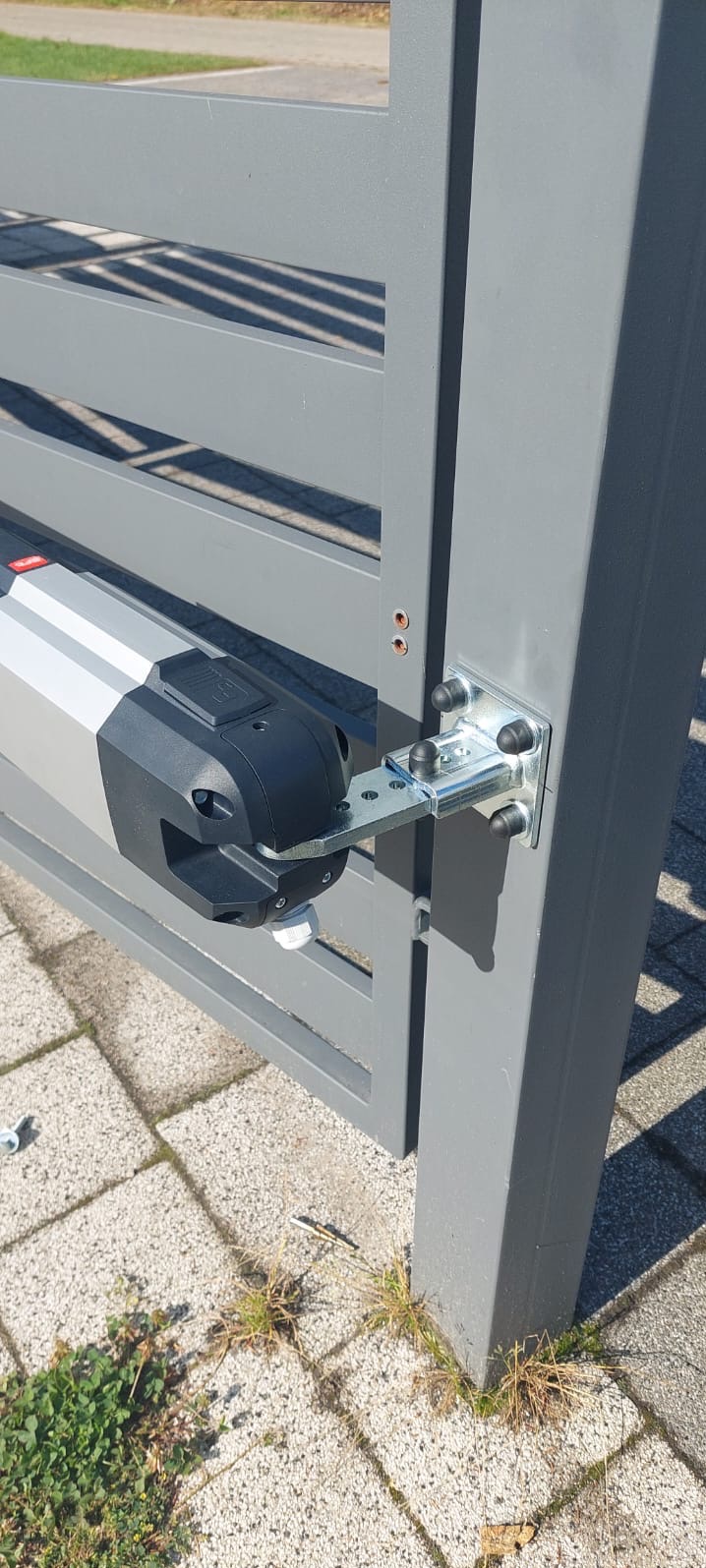 Nasze realizacje - napęd do bramy wjazdowej marki BFT