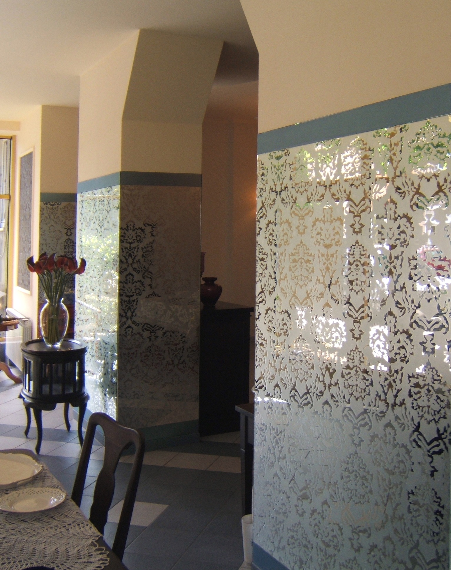 Lamperia z piaskowanych luster - salon sprzedaży