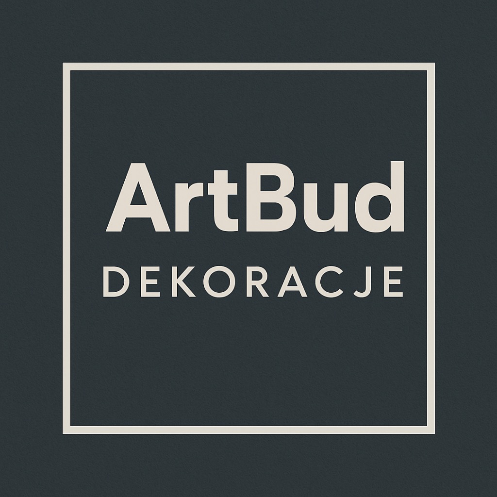 Logo ArtBud Dekoracje z Wrocławia na ciemnym tle, otoczone jasną ramką. Minimalistyczny design, kremowe napisy.