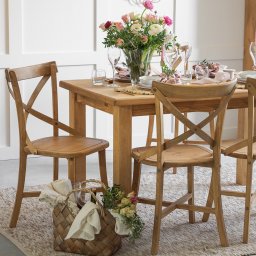 Meble woskowane do jadalni