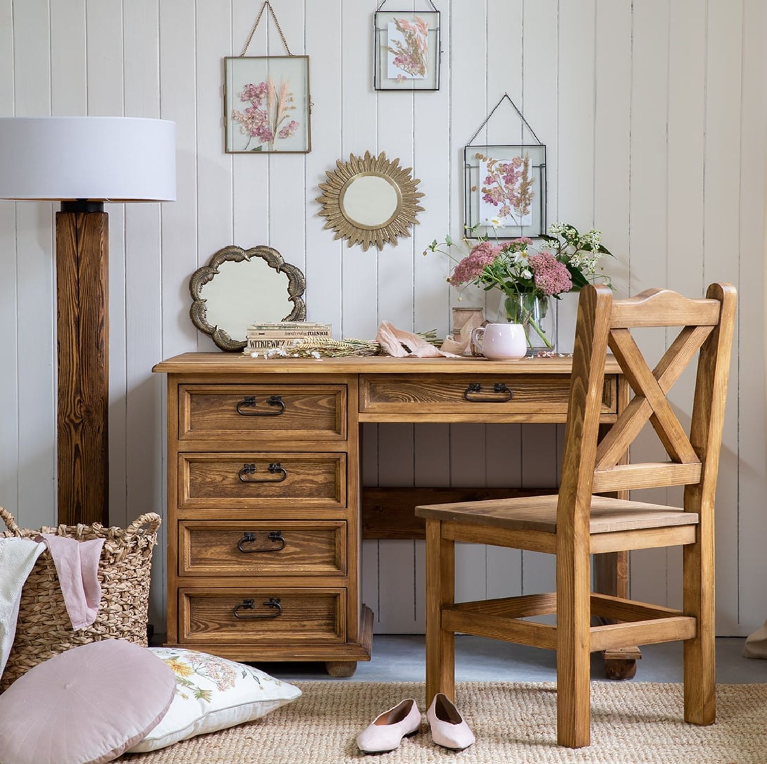 Stylizowane biurko rustykalne