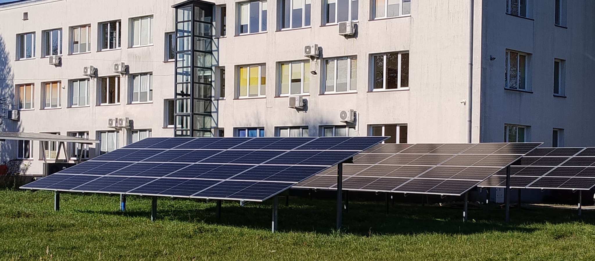 Realizacja dla budynku przychodni (moc instalacji 50 kWp) Okolice Jędrzejowa