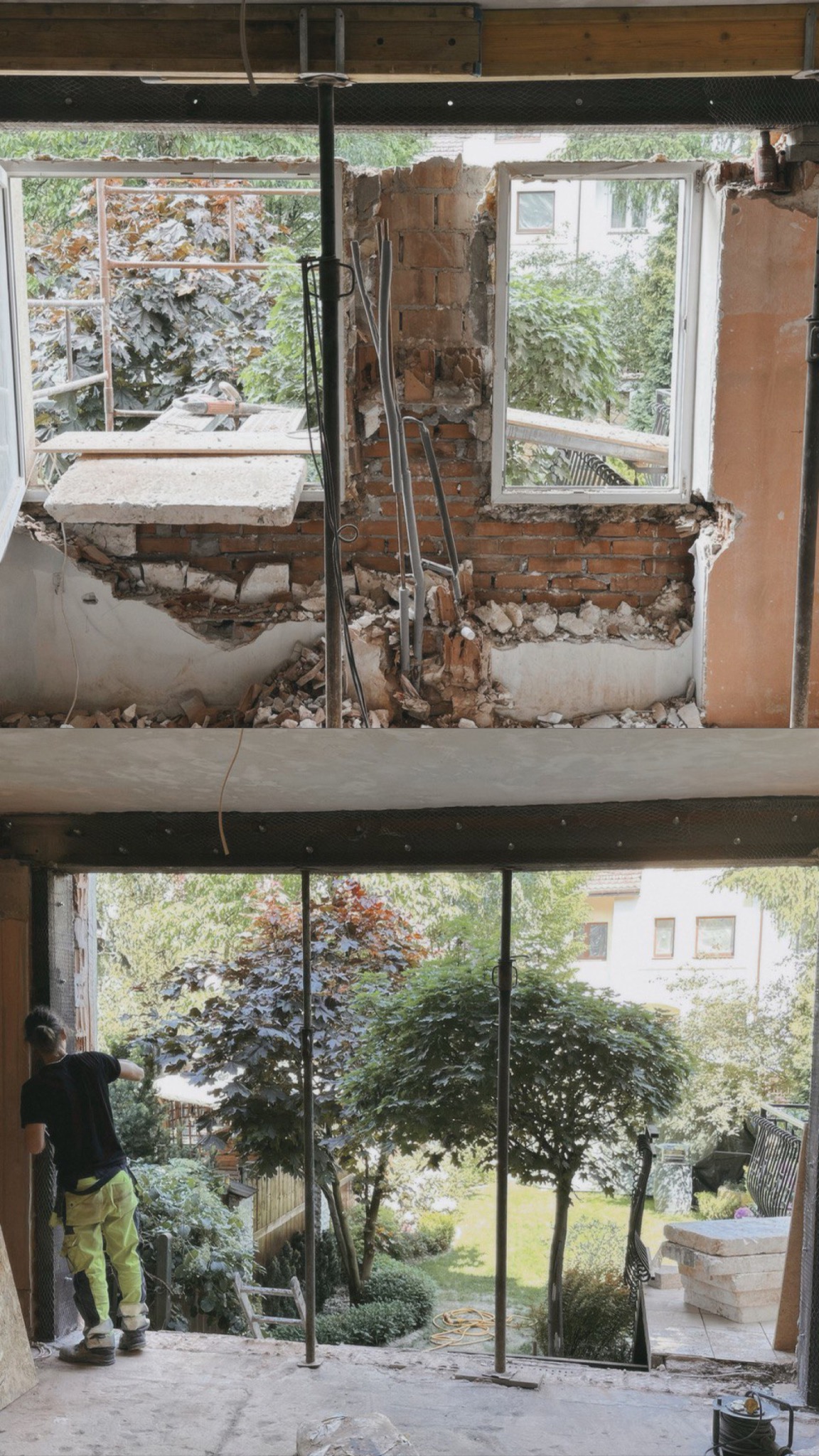 Widok przez otwór okienny po wyburzeniu ściany z cegły. Na dole pracownik w stroju roboczym. Za oknem zieleń drzew. Prace zabezpieczone podporami.
