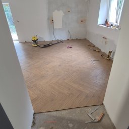 Remonty mieszkań Laski 4