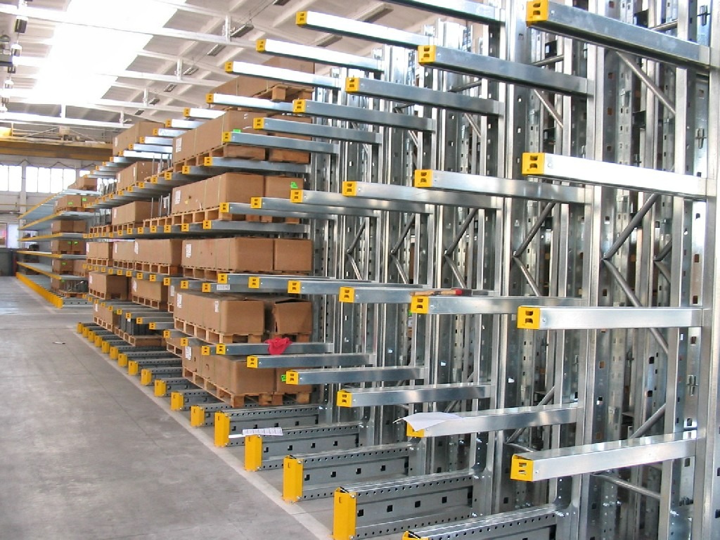 Regał wspornikowy do arkuszy i długich materiałów