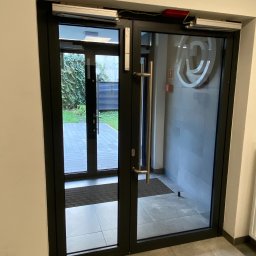 Montaż drzwi Słupca