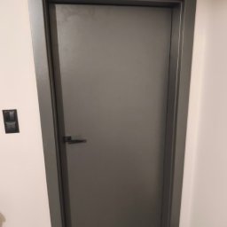 Montaż drzwi Słupca