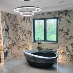 Kompleksowa realizacja łazienki, inwestor prywatny. 
Hydraulika, elektryka, zabudowy stolarskie, okładziny ścienny- spiek hiszpański wielki format.