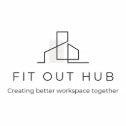 Minimalistyczne logo 'FIT OUT HUB' z abstrakcyjnym symbolem budynku w linii, na białym tle. Podpis: 'Creating better workspace together'.