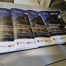 RADOPRINT SPÓŁKA Z OGRANICZONĄ ODPOWIEDZIALNOŚCIĄ - materiały konferencyjne, skrypty, katalogi