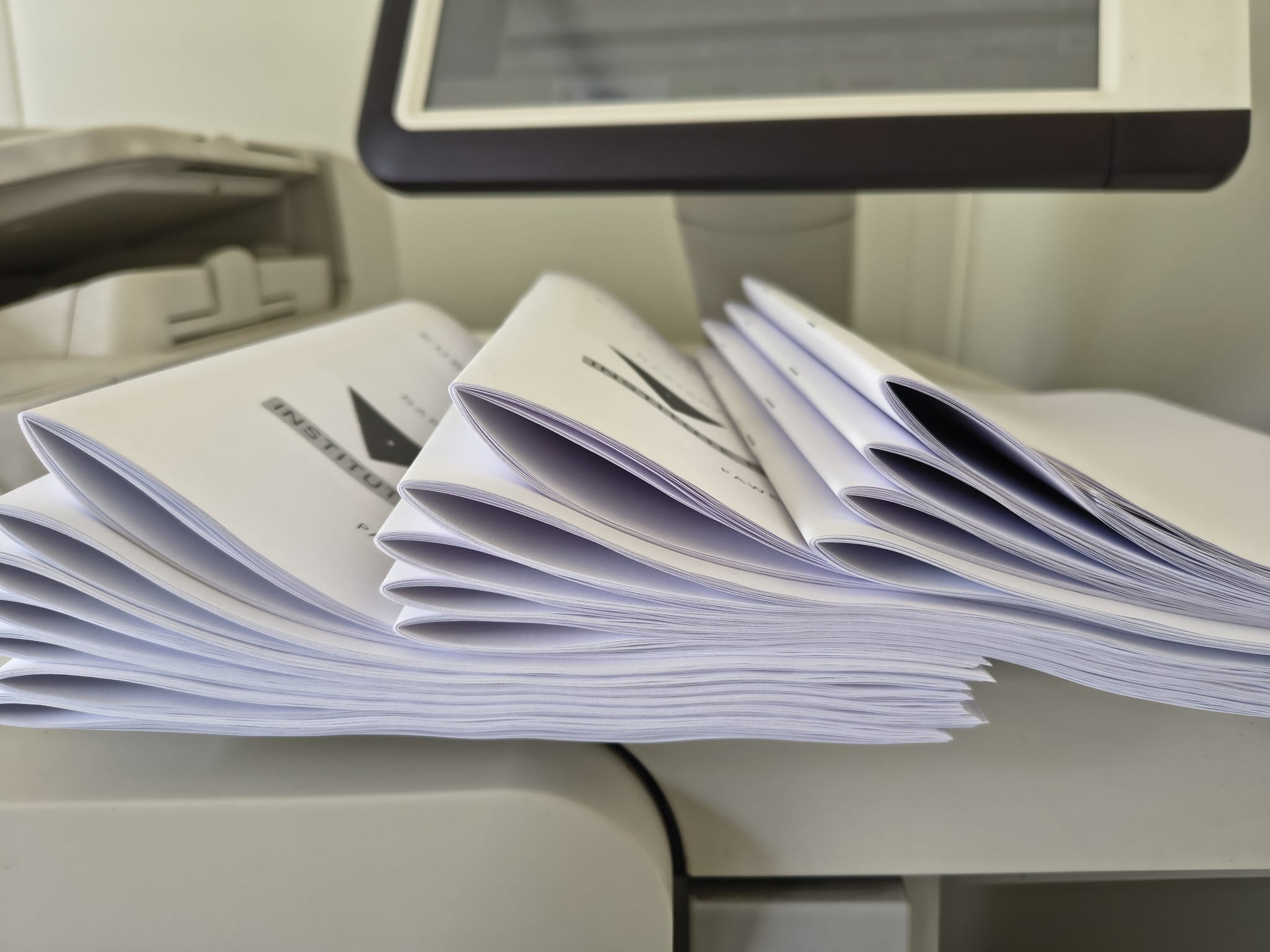 skrypty, materiały szkoleniowe