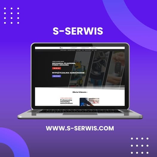 Laptop wyświetla stronę S-Serwis z mechaniką pojazdową, pomocą drogową i wypożyczalnią samochodów na fioletowym tle z nazwą i adresem strony.