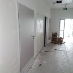 Dankam - Montaż drzwi Strzelin