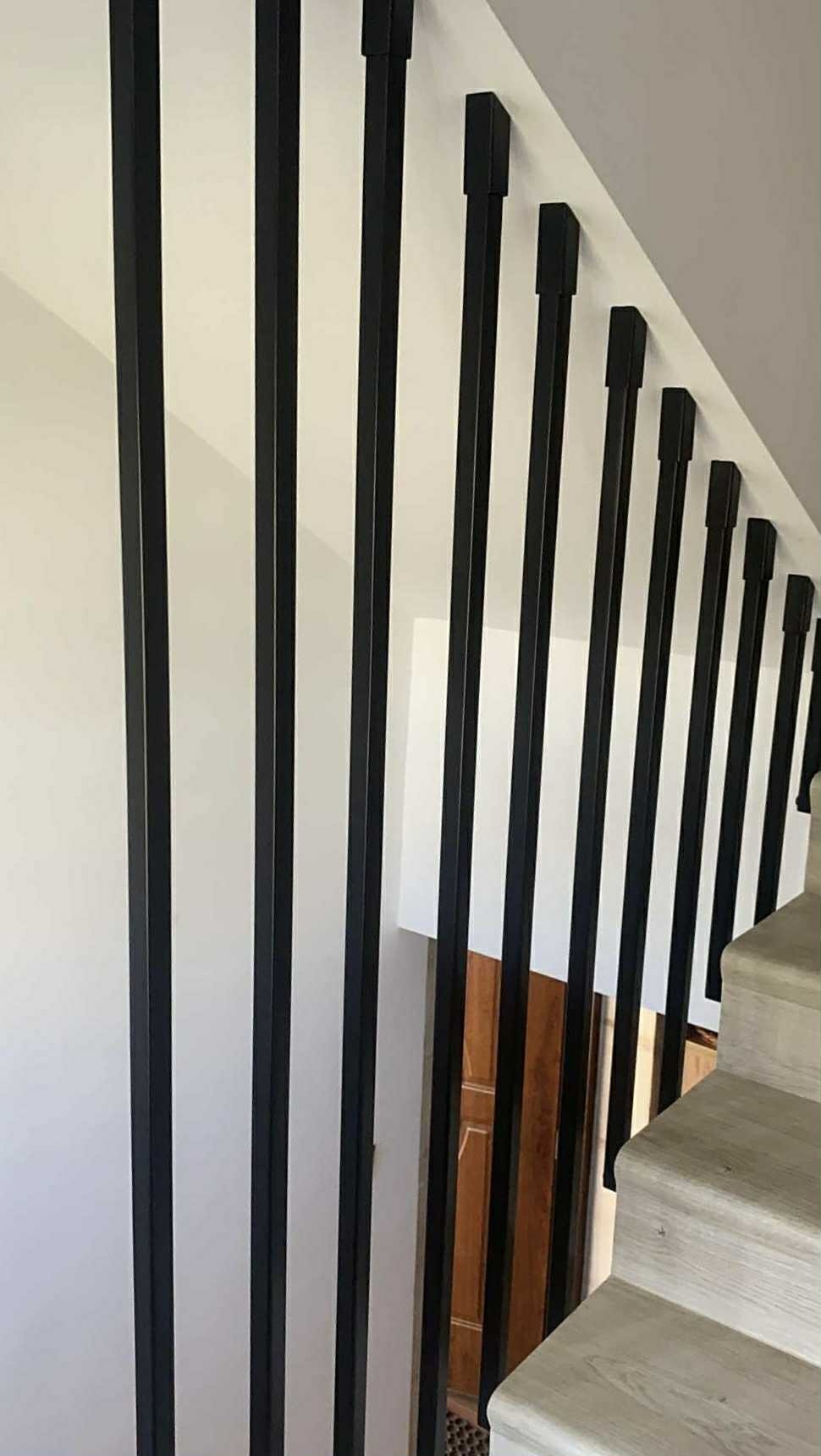 Barierka schodowa w stylu harfa.