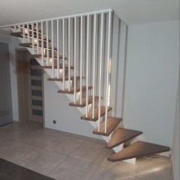 Schody drewniane Lesznowola 4