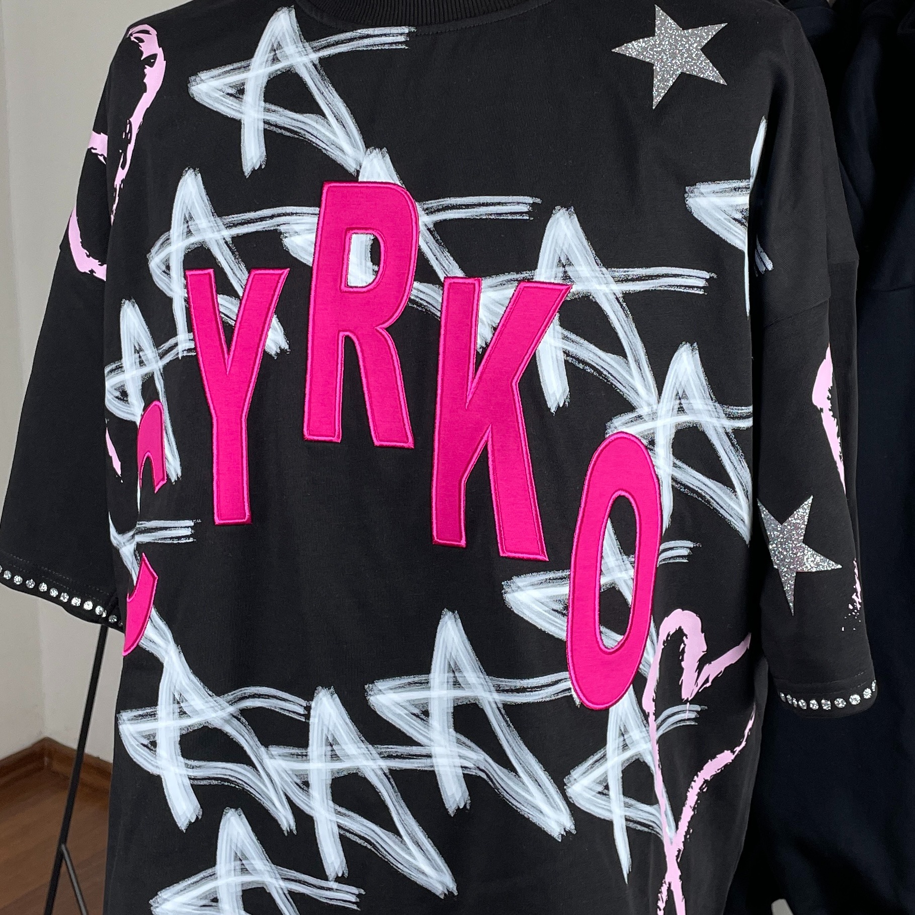 Koszulka koncertowa dla piosenkarki Cyrko Haft + Nadruk DTF + Folia Glitter