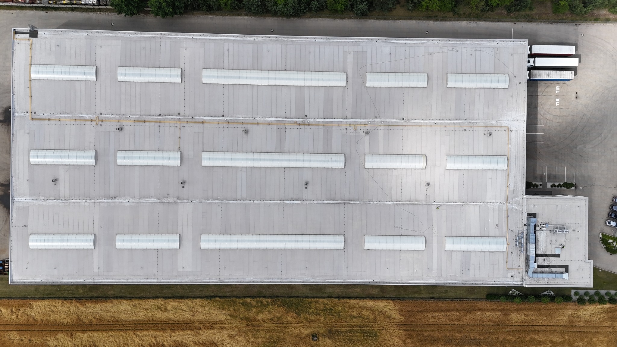 Dach po serwisie na hali multistal