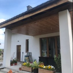 Sufit podwieszany z boazeria
