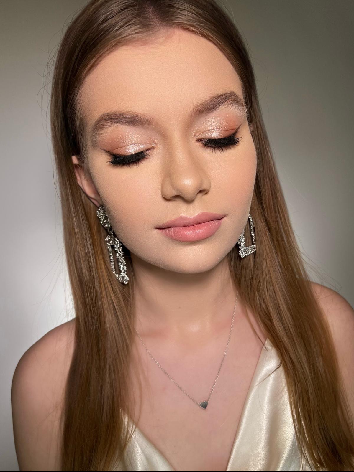 makijaż ślubny wykonany w Hello Beauty Academy