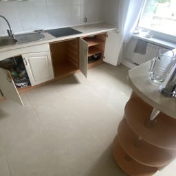 Wyciągnięcie mebli z kuchni 