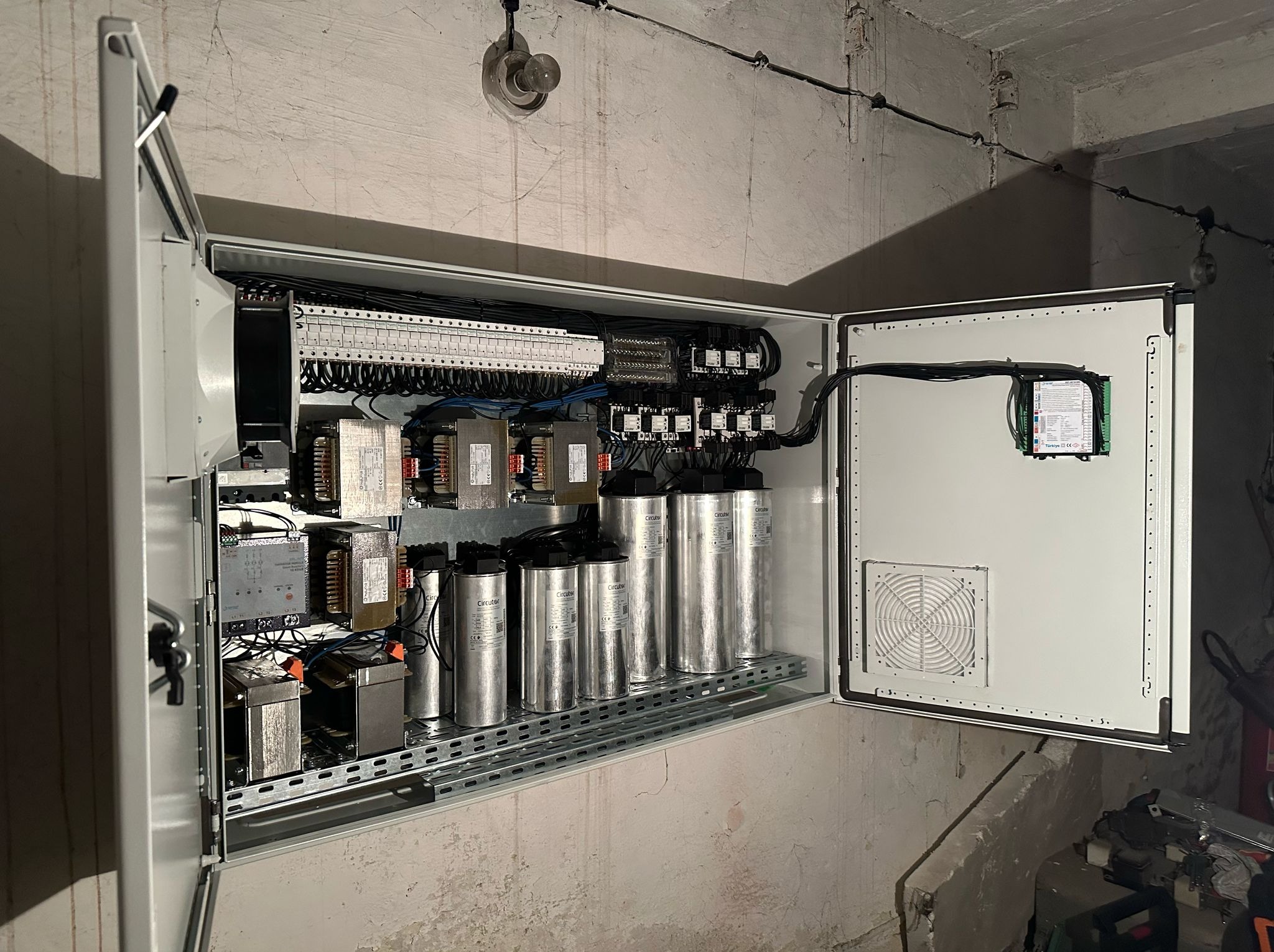 Indywidualnie dobrany i złożony na miejscu kompensator dla klienta