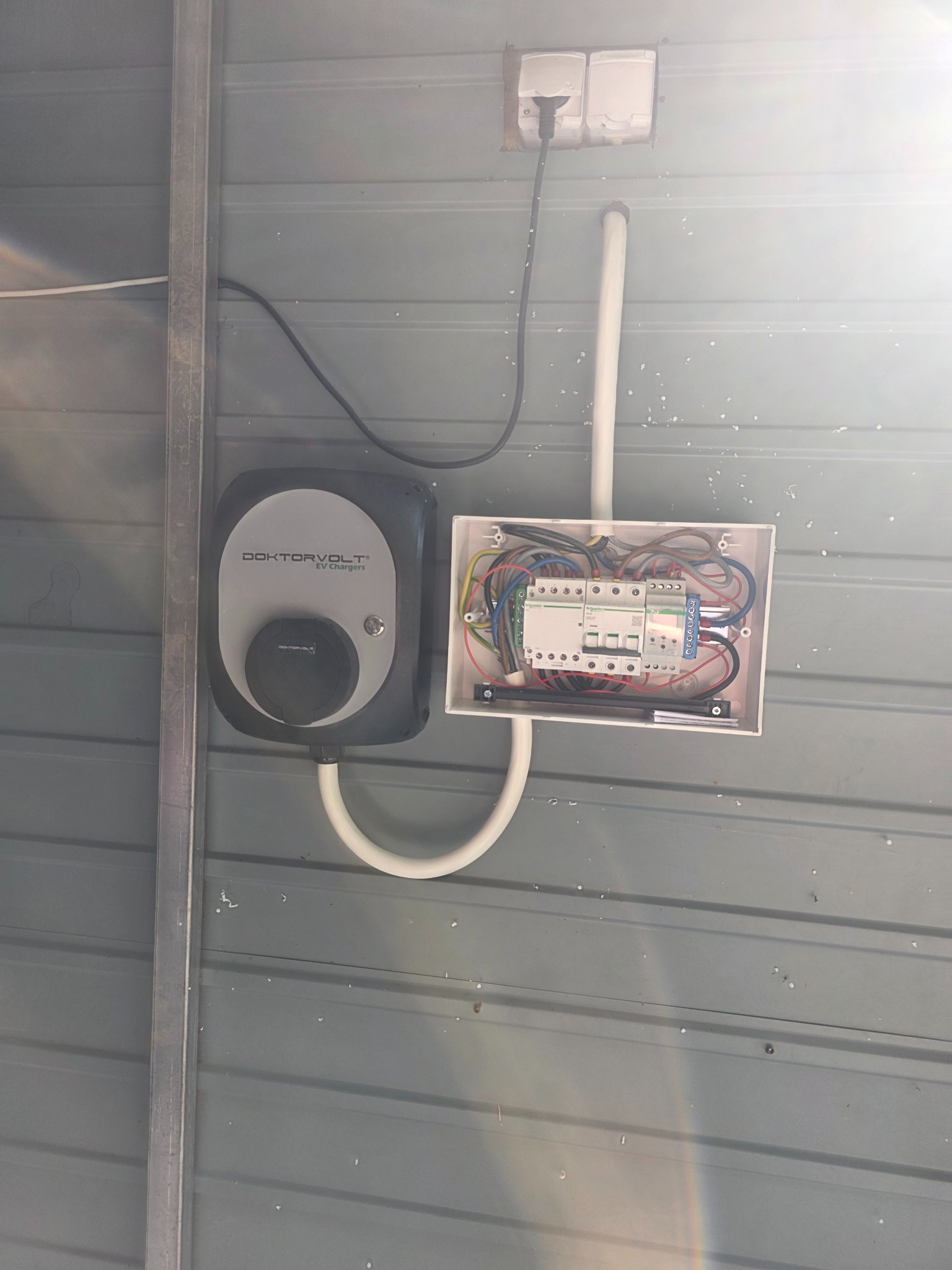 Montaż ładowarki 22kW