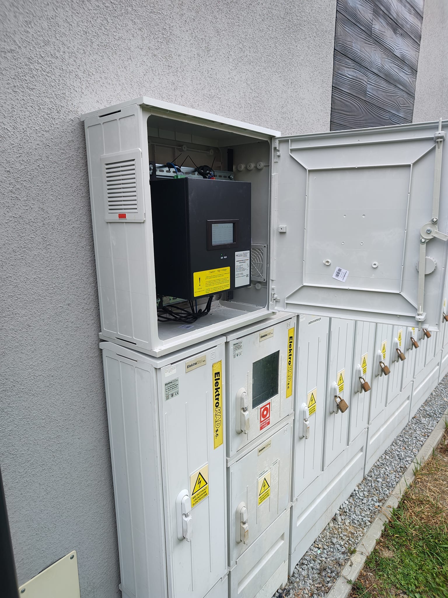 Montaż Kopensatora SVG na Zakładzie Produkcyjnym