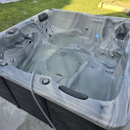 Dostawa i montaż wanny SPA Goldline w okolicach Wadowic