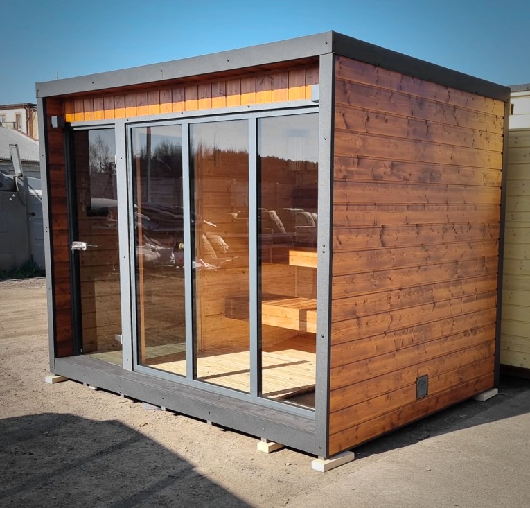 Sauna z przedsionkiem o wymiarach 330x240x240cm