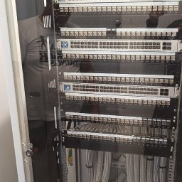 przykładowa szafa Lan w naszym wykonaniu . 