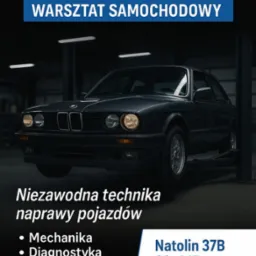 Czarny samochód BMW E30 w warsztacie, podnośnik widoczny w tle. Reklama warsztatu: 'Custom-Car', mechanika, diagnostyka, chip tuning, Natolin 37B, 796 197 333.