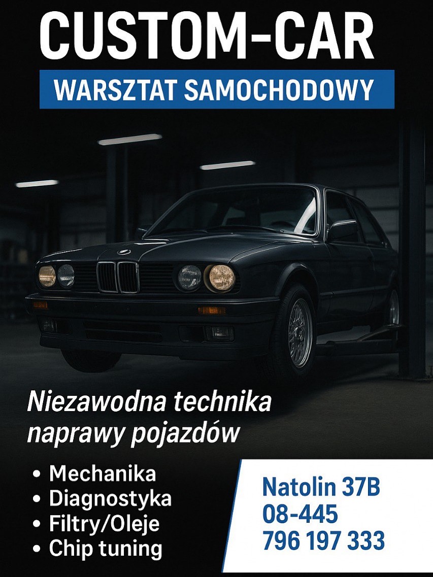 Czarny samochód BMW E30 w warsztacie, podnośnik widoczny w tle. Reklama warsztatu: 'Custom-Car', mechanika, diagnostyka, chip tuning, Natolin 37B, 796 197 333.