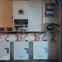 Zenit Piotr Hubert - Inwerter i baterie Deye.