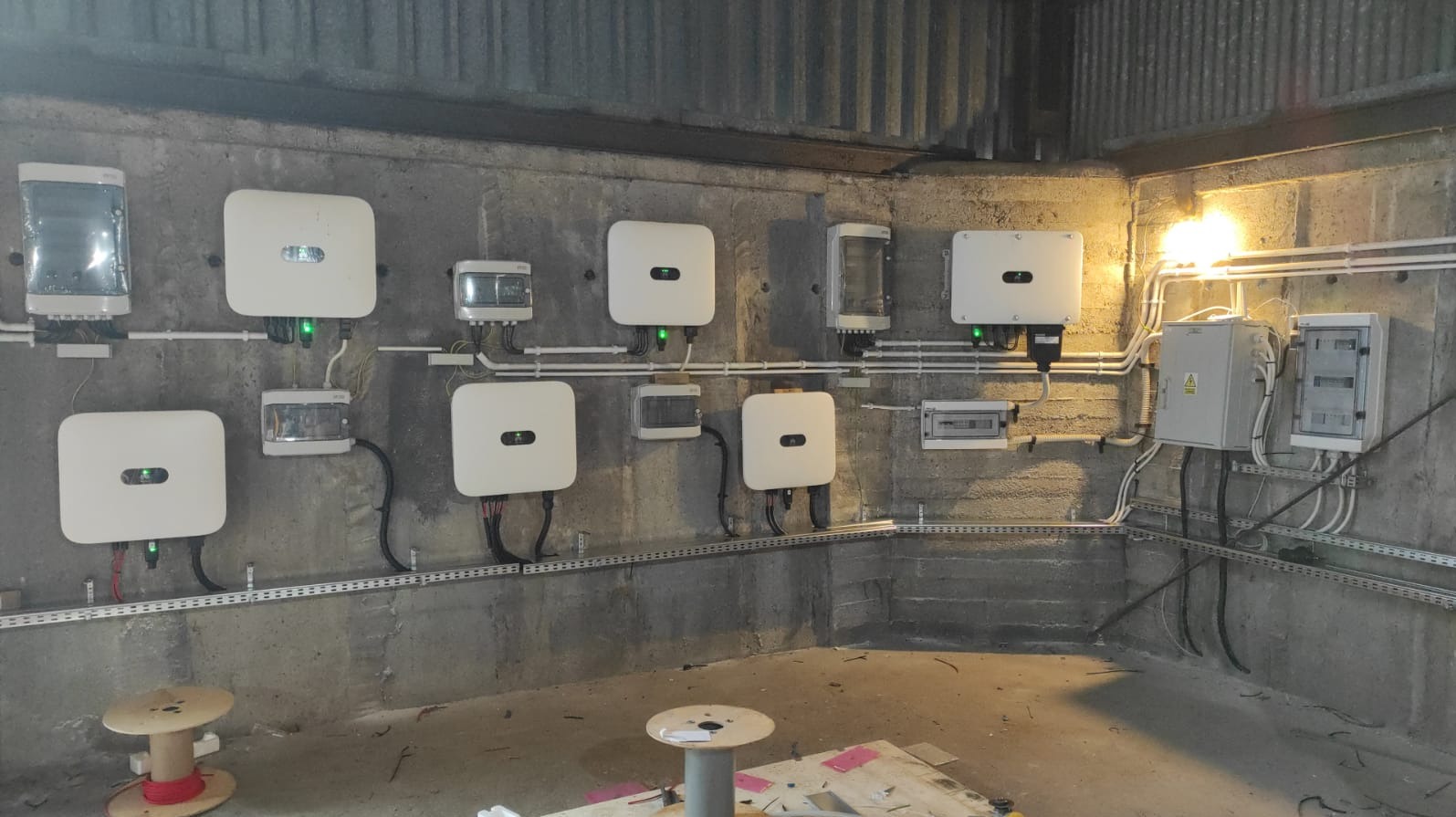 Instalacja przemysłowa - inwertery Huawei