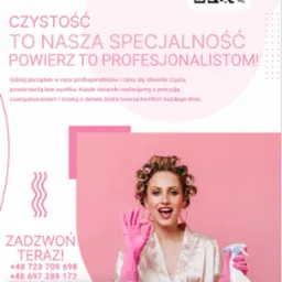 Reklama firmy sprzątającej: uśmiechnięta kobieta w rękawiczkach trzyma butelkę z rozpylaczem, obok hasło o czystości i numery kontaktowe.