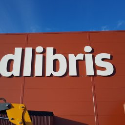 LITERY 3D 
KASETONY PODŚWIETLANE
SZYLDY REKLAMOWE LED
PYLONY